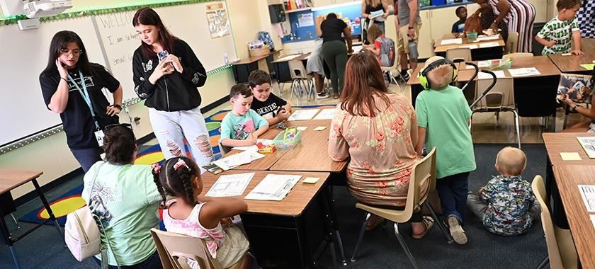 Meet the Teacher Attracts Excited Families