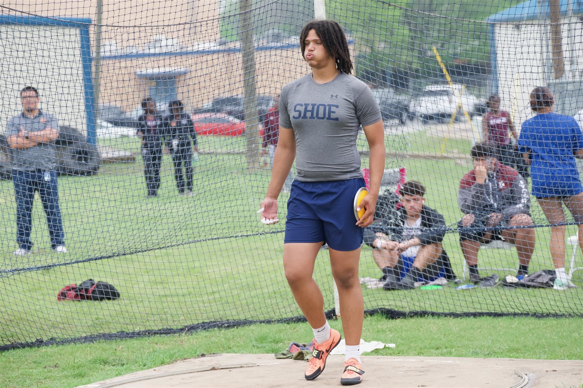Pause before throw