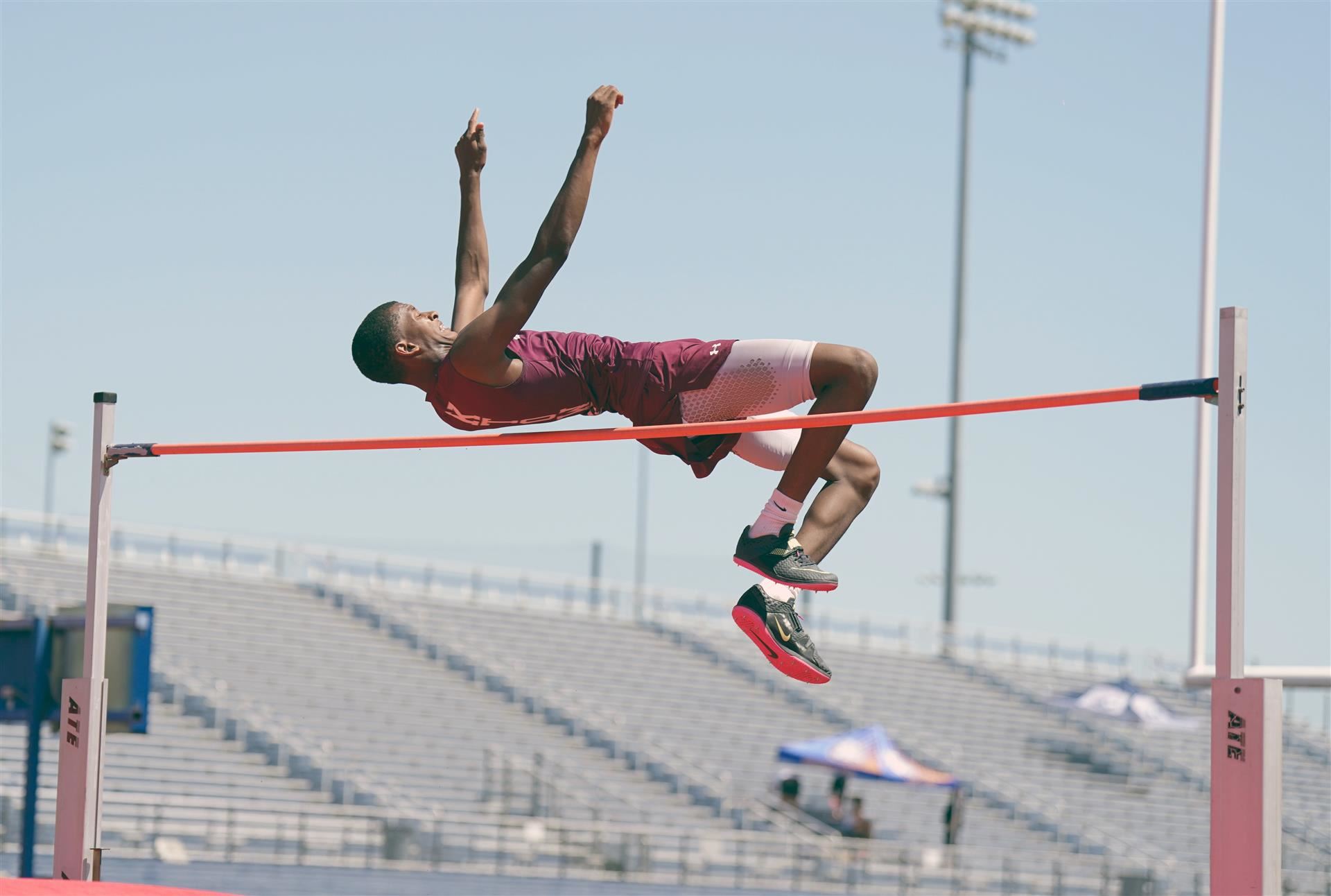 KHS high jump 4-10