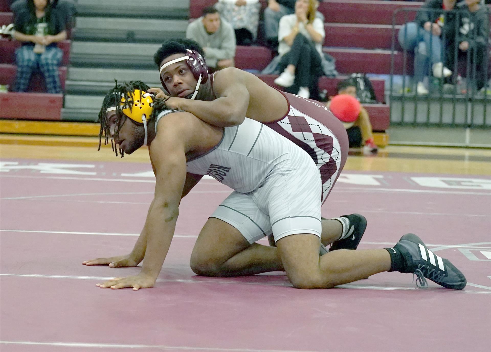 KHS-EHS wrestle dual