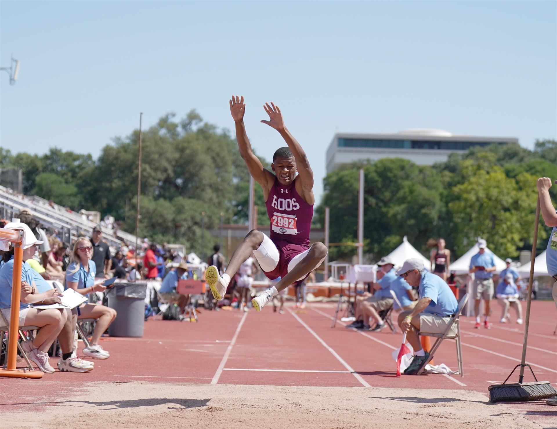 Long jump landing