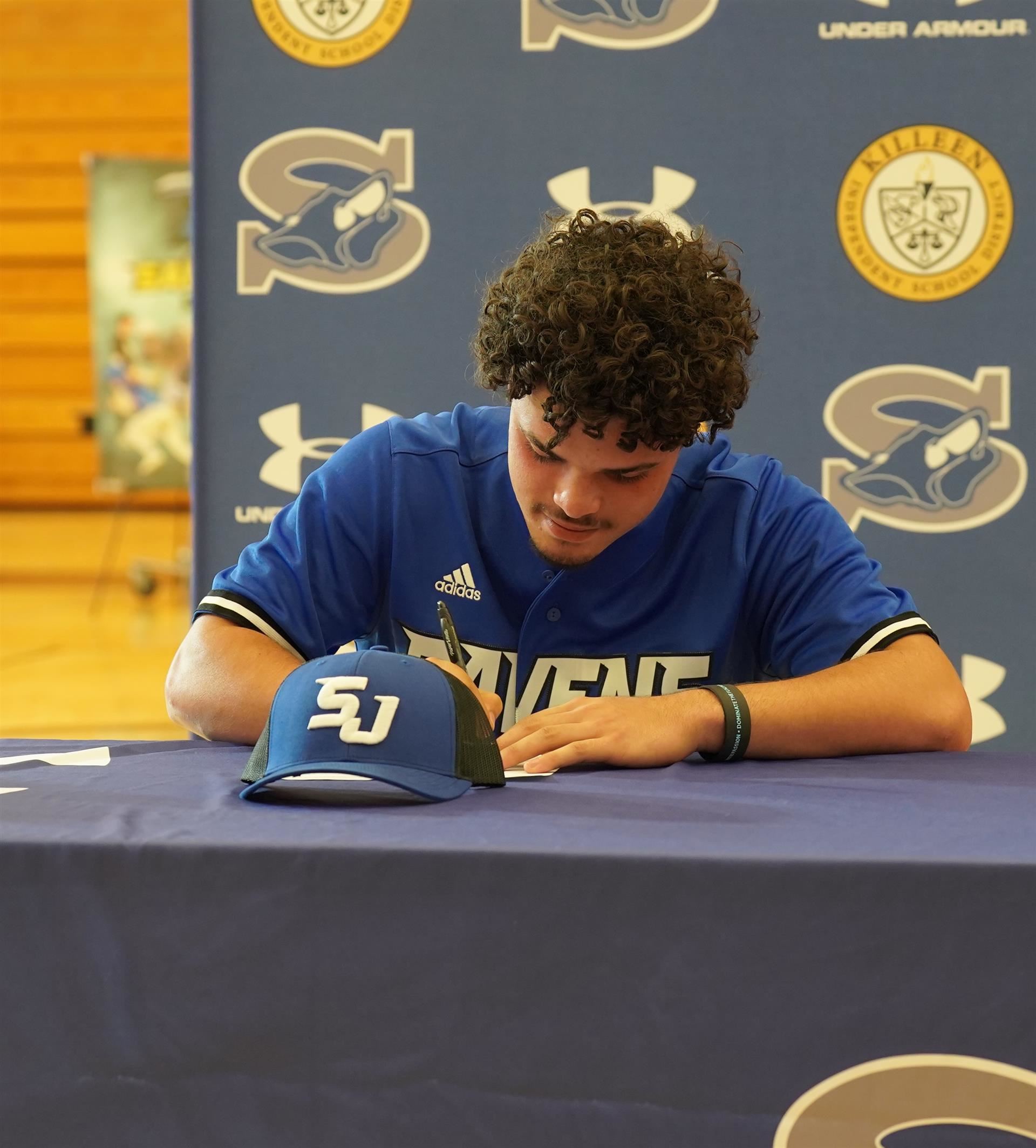 JoePhillip Guzman Signing
