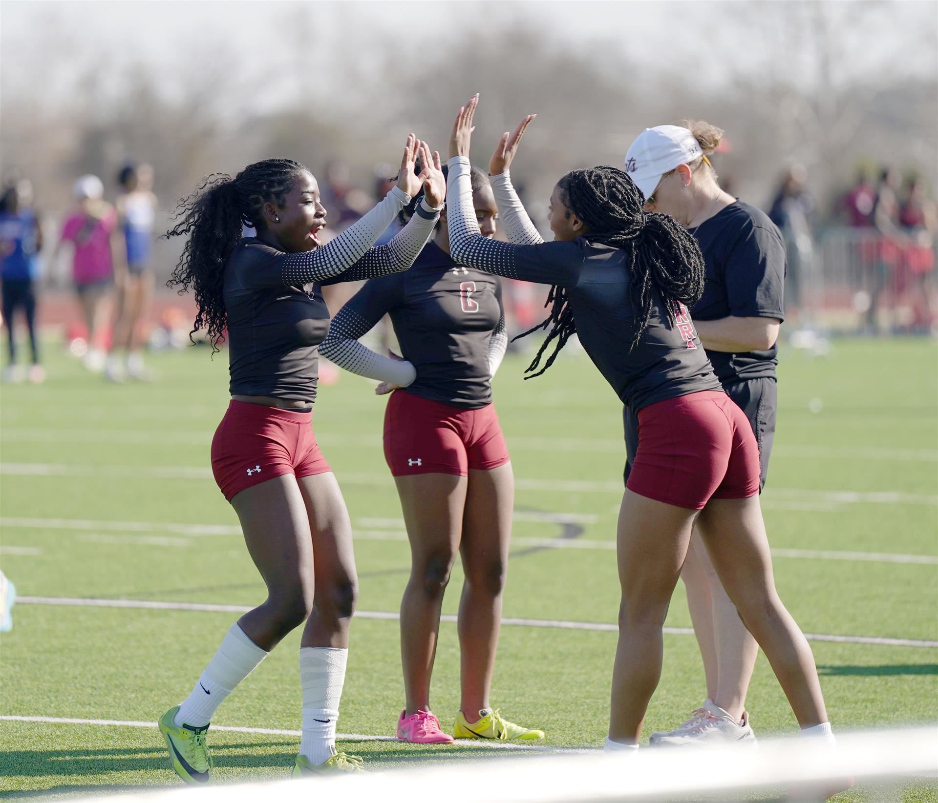 High-fives KISD 2025