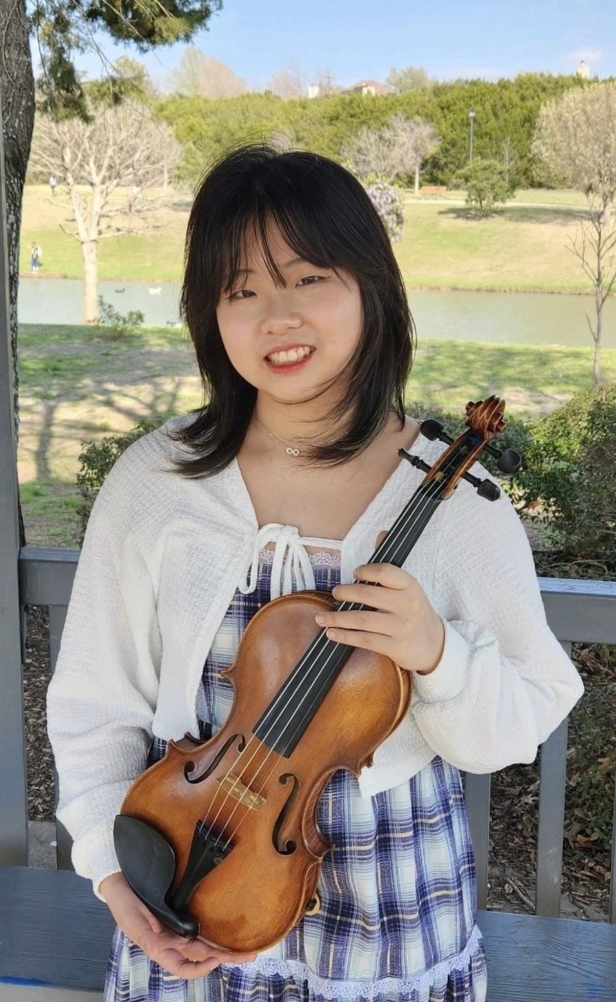 HHHS junior Rebekah Koh