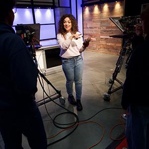 Actress Giovannie Cruz