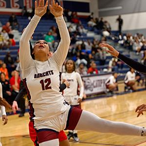 Lady Bobcats battle tough 6A foe
