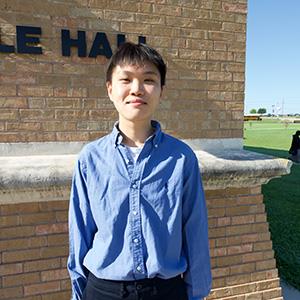 ECHS salutatorian Vincent Xiao