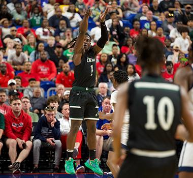 Keller scores 12 in finale