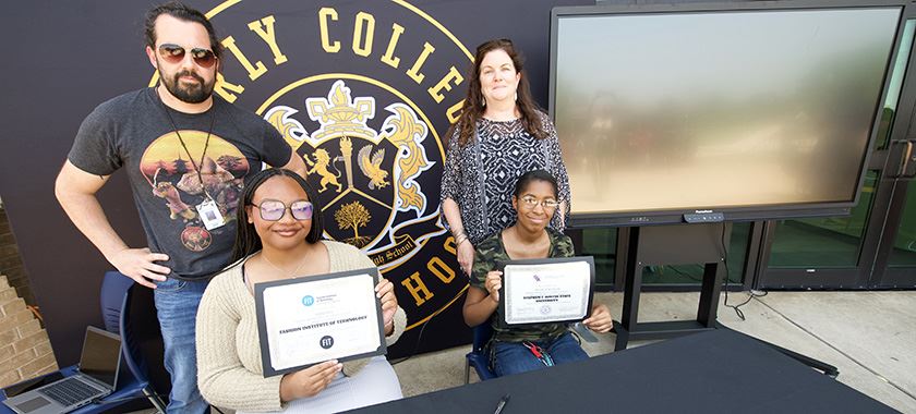  ECHS hosts fine arts signing ceremony