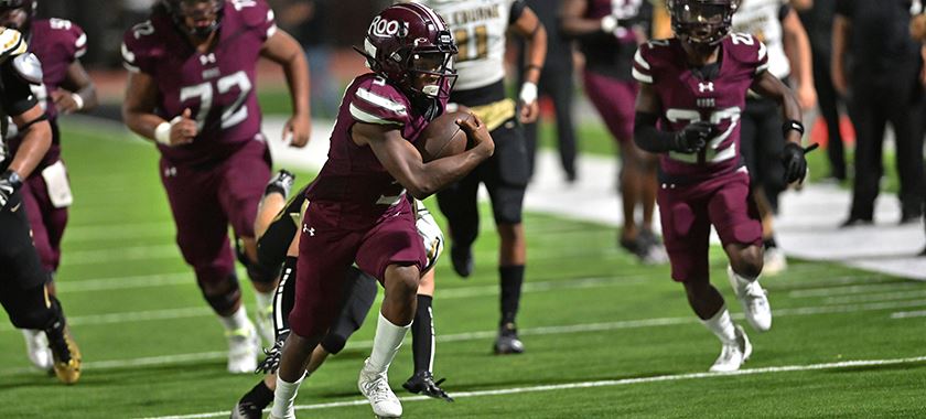  Killeen High's Kardae Hicks runs upfield