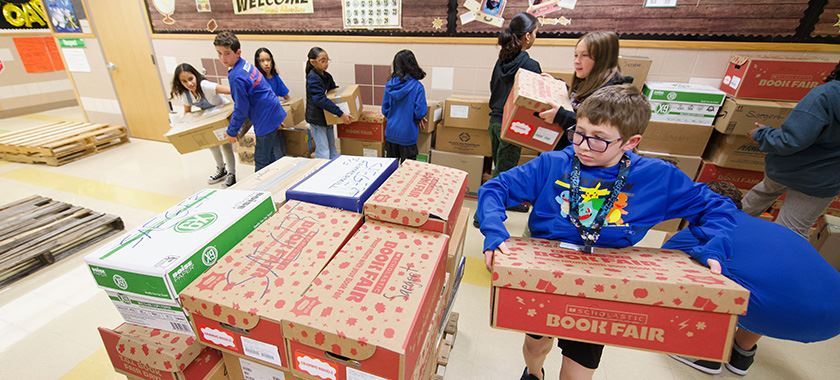 Saegert Elementary food drive