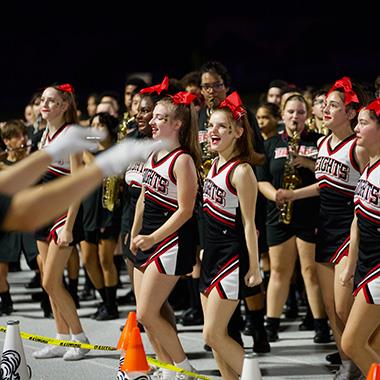 Cheerleaders join band in post-halftime hype-up