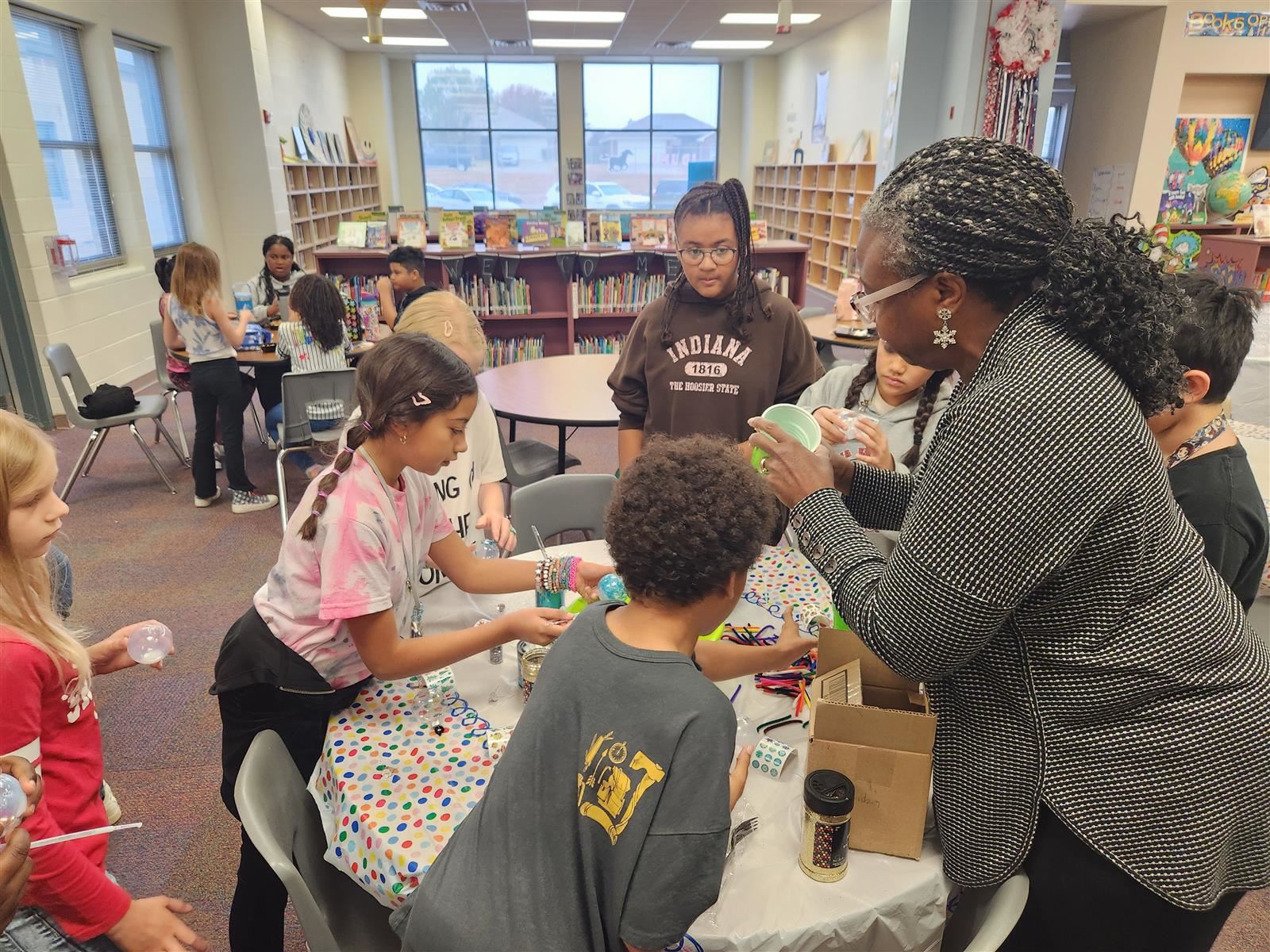 Maverick Ambassadors making crafts. Maverick Ambassadors making crafts.